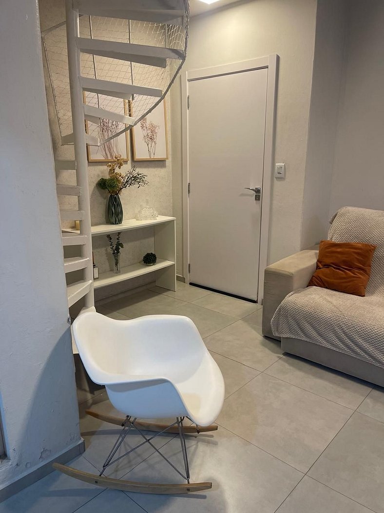 Apartamento duplex pet-friendly em Balneário Camboriú