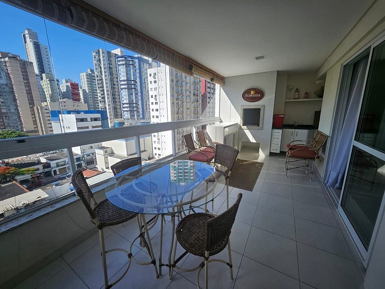 CURTA! Apartment 131 | 2 Suites | Barbecue | BC